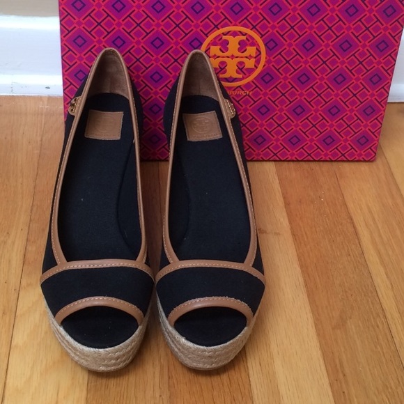 ⬇️TORY BURCH 'Majorca' Platform Peep Toe Wedges - Picture 2 of 8